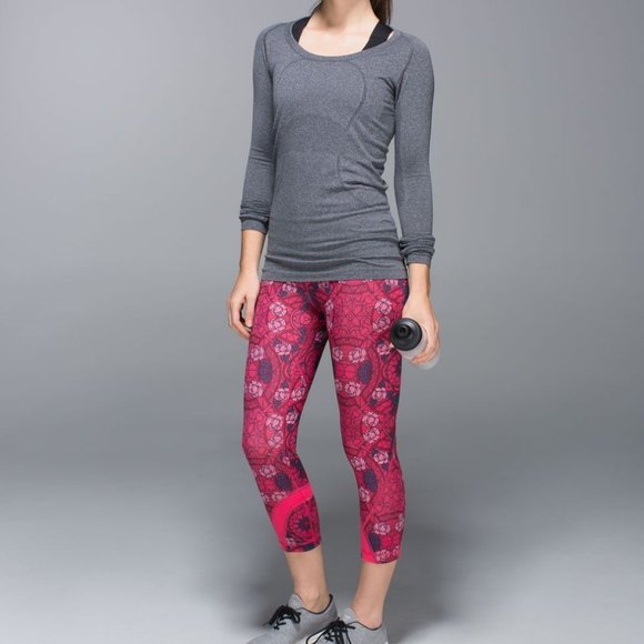 NEW Lululemon Run: Inspire Crop II *All Full-On Luxtreme size 8 - Picture 3 of 10